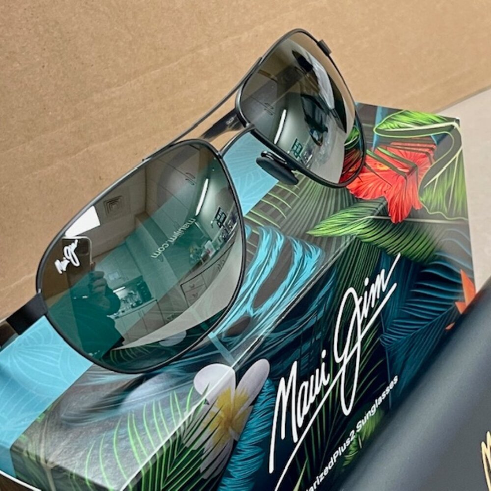NEW Maui Jim Polarized Sunglasses (Castles)